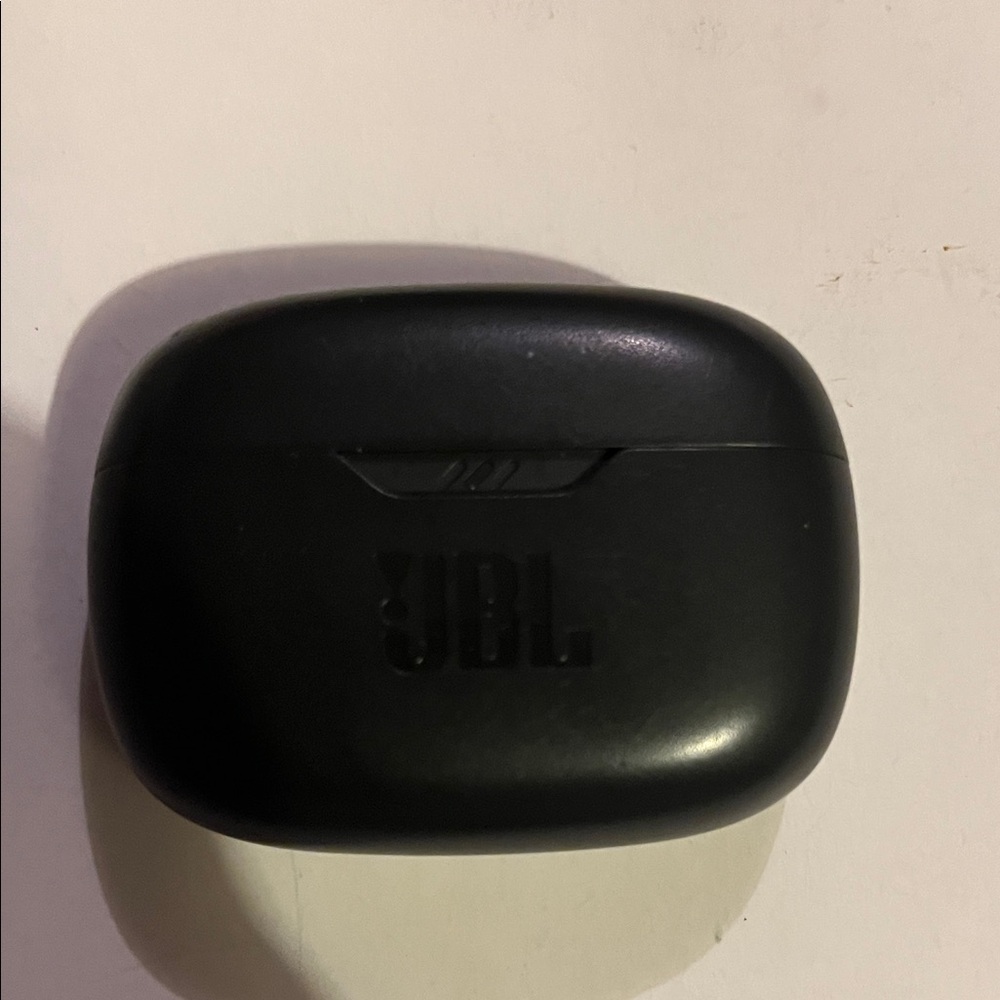 JBL Black Earbuds with Charging Case